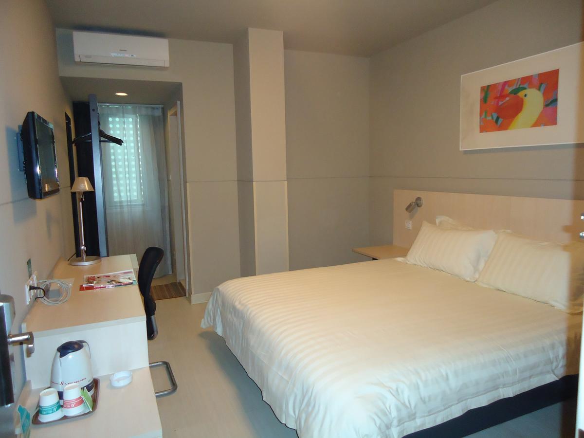Jinjiang Inn Shenzhen Nanshan Qianhai Road Exterior photo